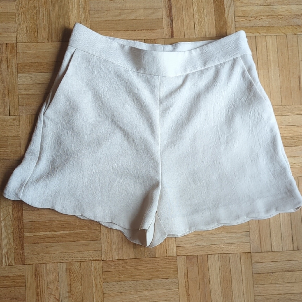 Aritzia High Waist White Scalloped Shorts
